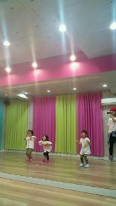 今日のレッスンは土曜幼児クラス＆2コマレッスンを受けたい方へのお得情報！！の写真