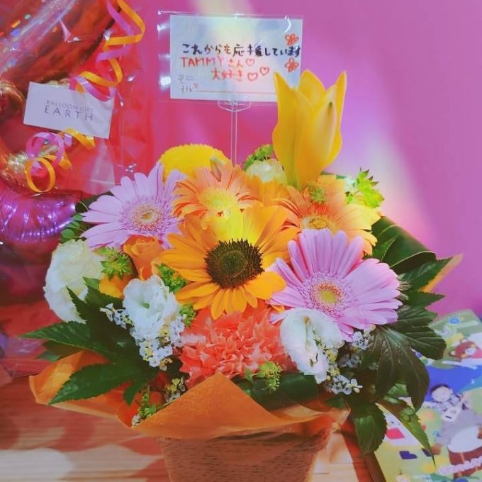 【今日は誕生】よちよち歩きの2歳児です！【2周年記念】の写真