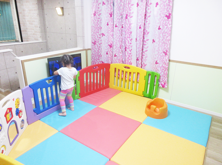 川崎市鹿島田商店街「ティーズダンスルーム」キッズスペース